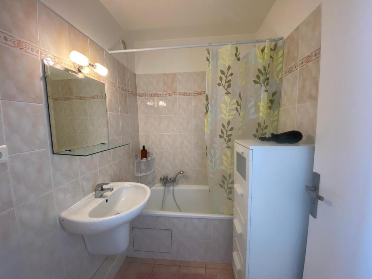 Stylish Modern Beach Studio Ница Екстериор снимка